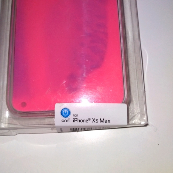 BOGO Iphone case - Picture 3 of 3